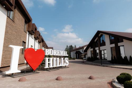 Plyashivka Hotel | BOREMEL HILLS