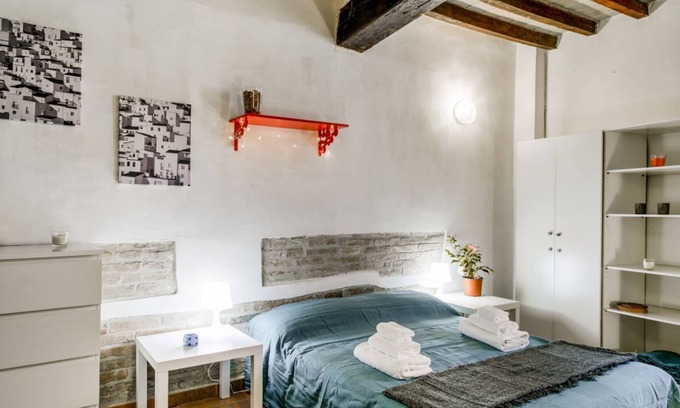 Parma City Centre Apartment | Borgo della Posta Studio in the Center
