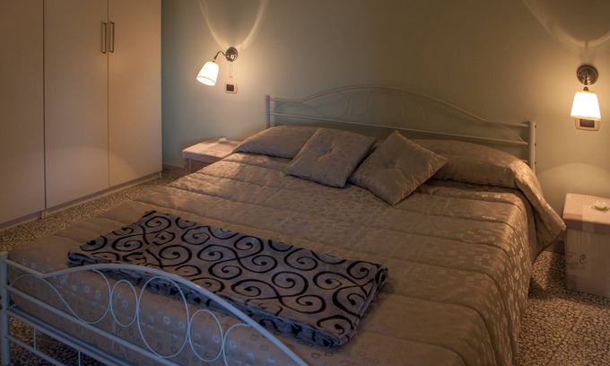 Baselice Bed & Breakfast | Borgo Sciugolo B&B Moon Room