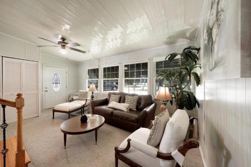 River Ranch House | Born In The Usa Retreat