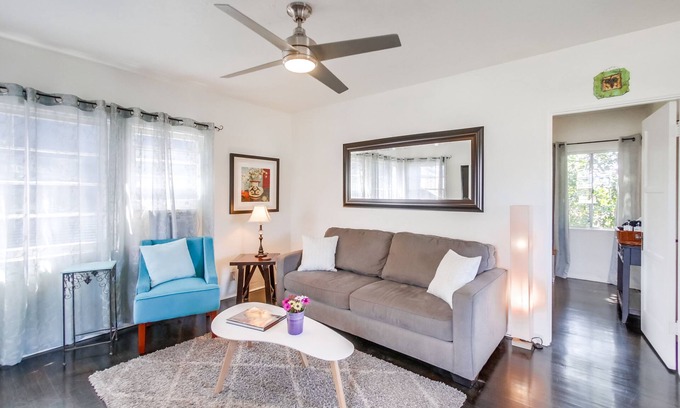 South Park Apartment | Boutique 1 bedroom in walkable & trendy neighborhood of South Park