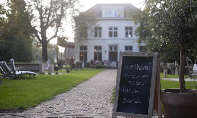 Bergen op Zoom Bed & Breakfast | Boutique B&B Villa Heidetuin