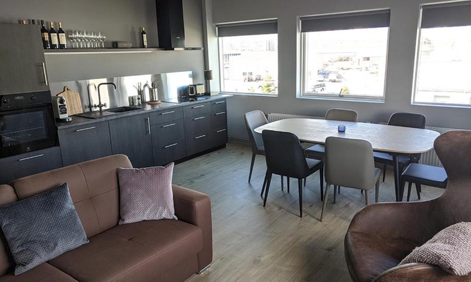 Oddeyrin Apartment | Boutique by the harbour - Apartments 207 Akureyri