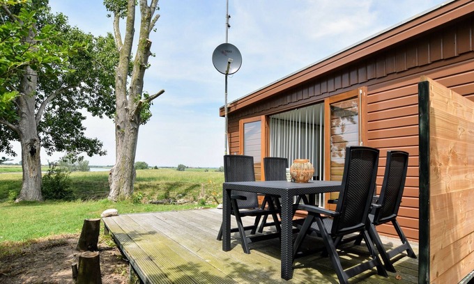 Pannerden Ski Chalet | Boutique Chalet in Pannerden with Terrace