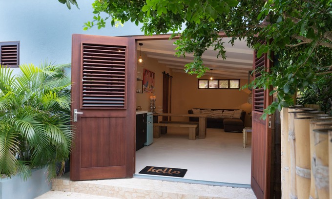 Montana Rey Apartment | “Boutique Fuik 3”, stay with us and feel like home.