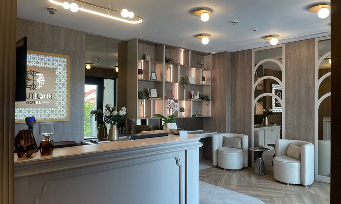 Bals Hotel | Boutique Hotel Bals