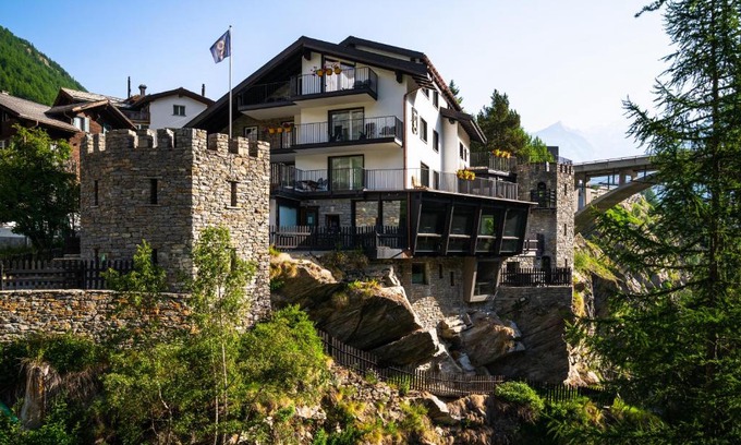 Saas-Fee Hotel | Boutique Hotel La Gorge