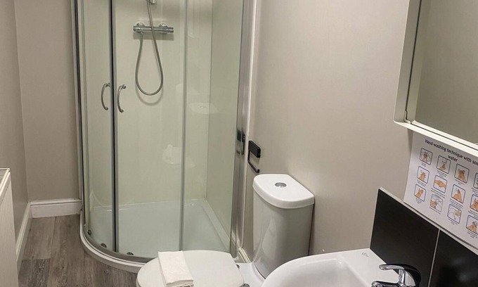 Wakefield House | Boutique Room in Wakefield City Center