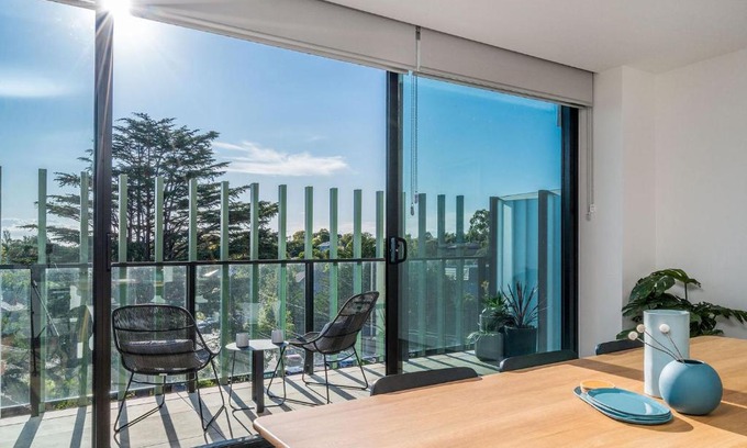 Glen Iris Apartment | Boutique Stays - Axel Apartments 203 The Bonfield