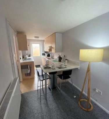Bradley Stoke Apartment | Bradley Stoke Self Contained Ground Floor Apartment