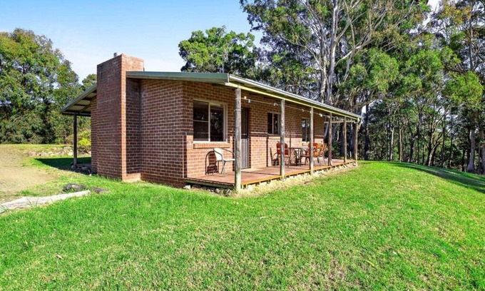 Central Tilba House | Braeside Cabin One Pinkwood