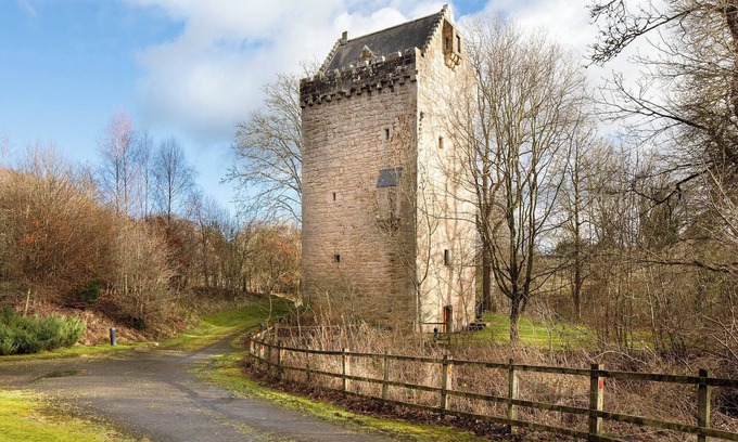 Braidwood Cottage | Braidwood Castle - UK10672