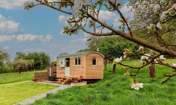 Allerford Apartment | Bramley Hut near Allerford