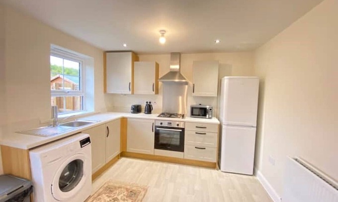 Milton Keynes House | Brand New Stylish 3 Bed House