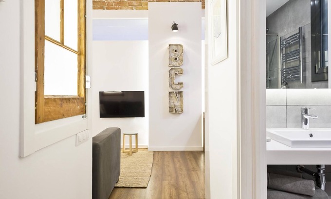 El Poble-sec Apartment | Brand New 2 Bedroom Apartment In Trendy Poble Sec, 10 Minutes From Ramblas