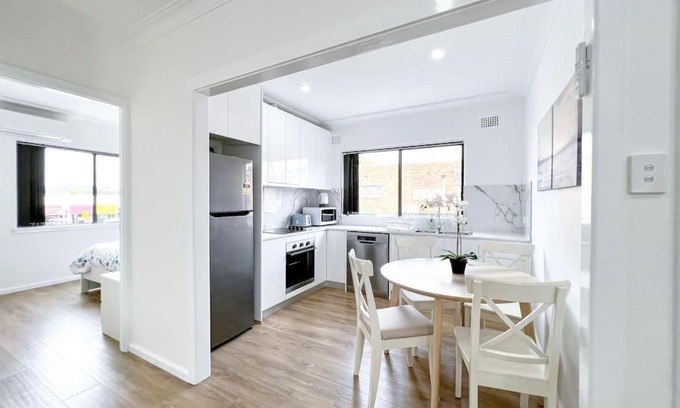 Ingleburn Apartment | Brand new 2 Bedrooms Apartment in Ingleburn