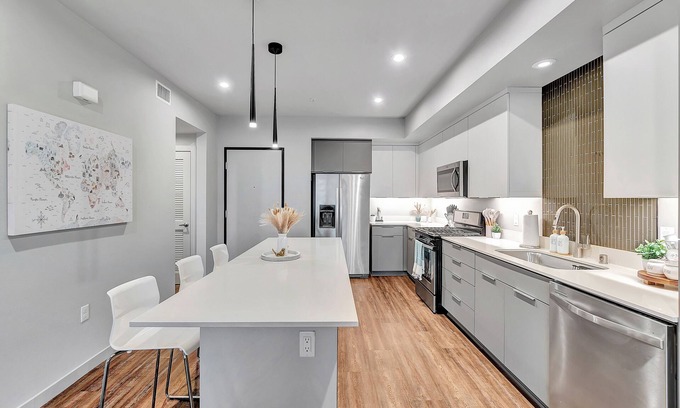 Platinum Triangle Apartment | BRAND NEW! 2BR Apt! 5 Mins to Disney w/Pool & Gymn