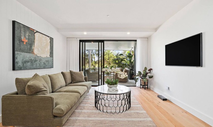 Collaroy Apartment | Brand New 3 Bed 2 Bath Opposite Long Reef Golf Club