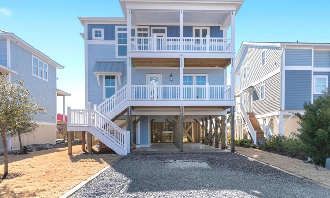 Long Beach House | Brand New 5BR 4.5BA House, Ocean Views, Pool, Elevator, Event Home, Sleeps 14