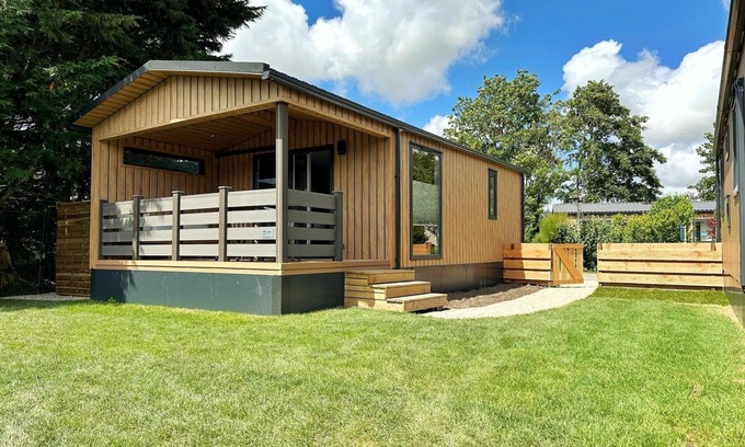 Sint Maarten House | Brand new chalet in the most beautiful spot in the park with a view of one of the wheels!
