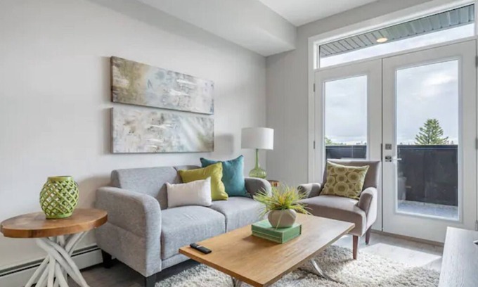 Hillhurst Condo | BRAND NEW! CHIC 1 BED/1BATH | MINS FROM DOWNTOWN