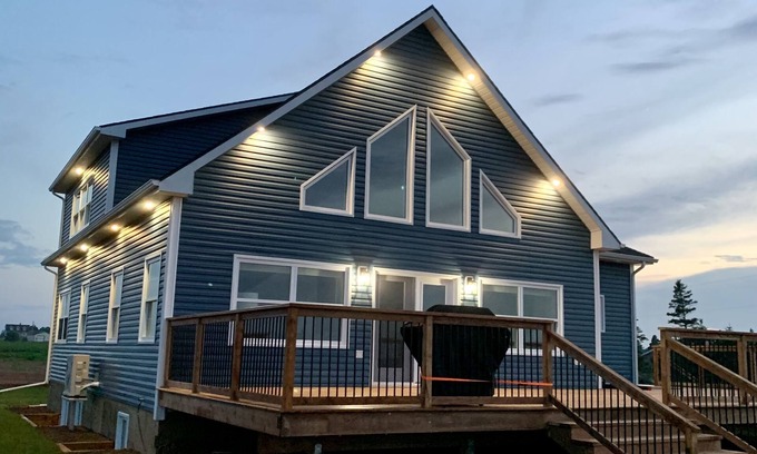 Red House Cottage | Brand New Costal Water Front Cottage with Stunning Ocean Views
