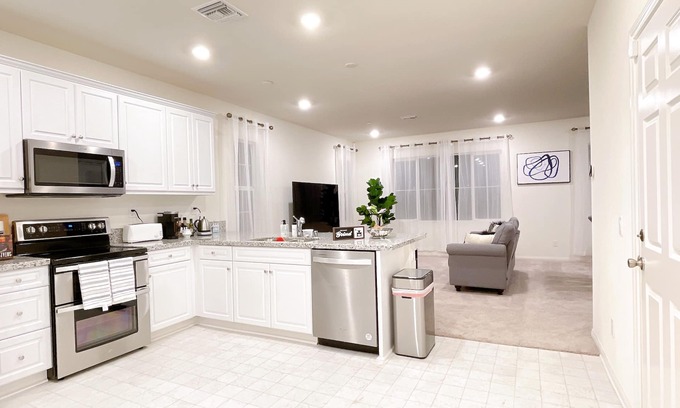 Chino House | Brand new house great for Large or multi Families
