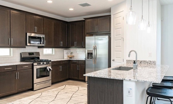 Maryvale House | Brand New House - Minutes From Cardinals Stadium and Westgate