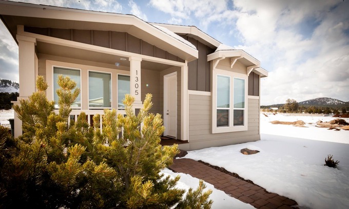 Williams House | Brand New located in Historical downtown Williams!