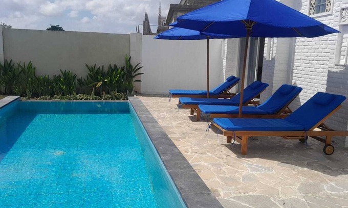 Padangsambian Klod Villa | Brand new Mediterranean style 3 bedroom 3,5 bathrooms pool villa