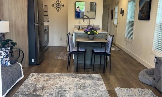Mira Costa House | Brand-New Modern ADU – Your Private Retreat Awaits!