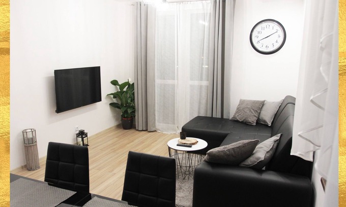 Bykowina Apartment | Brand New Modern Grand Apartment