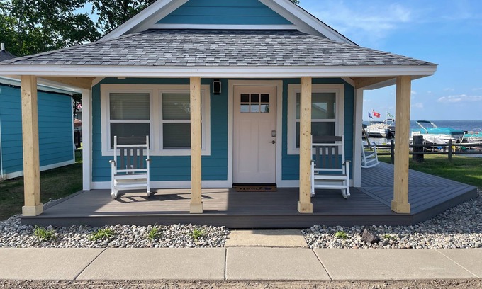 Houghton Lake Cabin | Brand New Modern Cabin Steps away from beautiful Houghton Lake