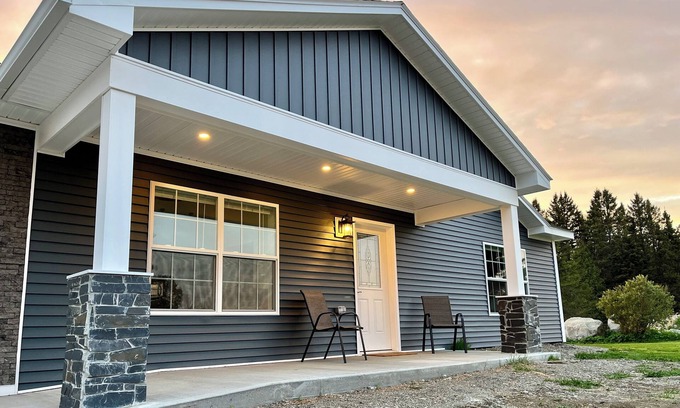 Linneus Apartment | !Brand new! Sled Trail Access. 6 minutes to Houlton