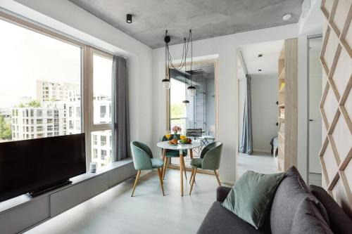 Business District Apartment | Brand New Smart House City Center