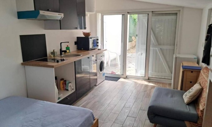 Sartrouville House | Brand new studio with garden, easy access to Paris