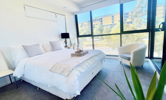 Dickson Apartment | Brand New Stylish 1BR Apartment Free Parking