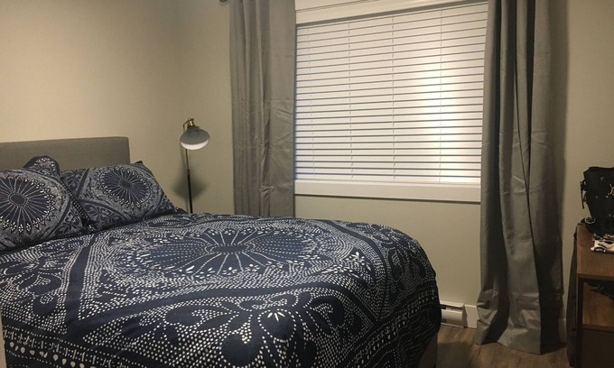 Saanich East House | Brand new suite in fantastic location!