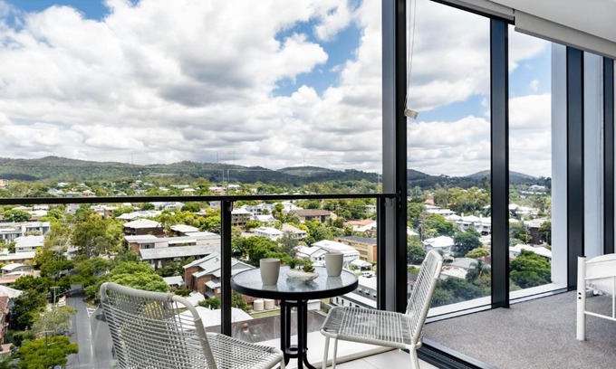 Toowong Apartment | Brandnew Spacious and Stunning 1bed Apartment