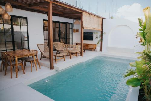 Kaliasem Villa | Brandon Villa Lovina with Private Pool