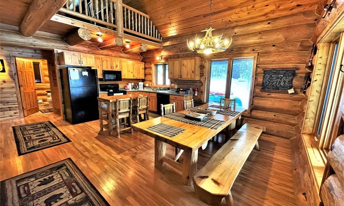 Park Falls House | Breathe! A Beautiful Cabin | 2 Bed, 1 Bath