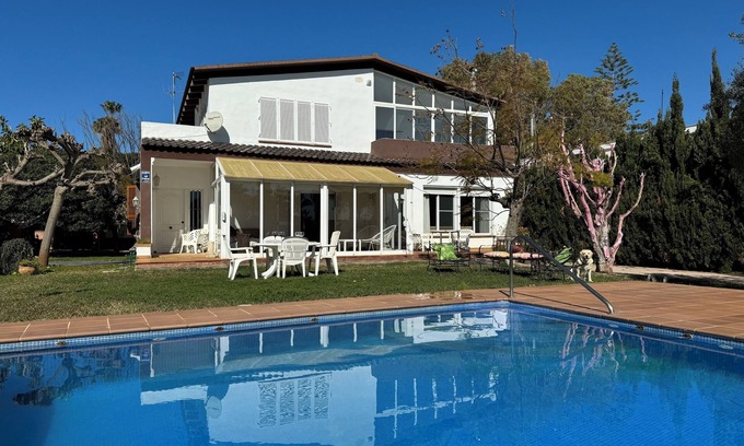 El Grao de Castellon Villa | Breathe the breeze of the Mediterranean Sea: Villa Sol y Mar