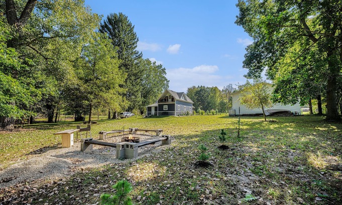 Kendall House | Breathe & Unwind: Secluded Cabin 2BR- Near South Haven