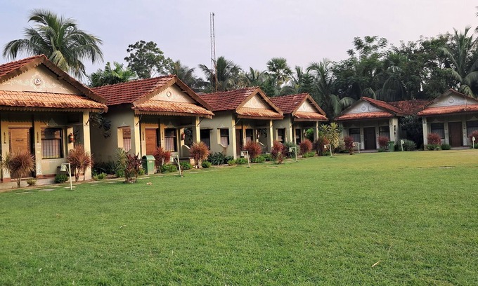 Diamond Harbour Hotel | Breathing Earth