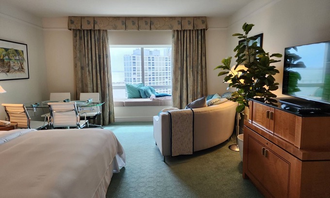 Brickell Condo | Breathtaking Miami Four Seasons