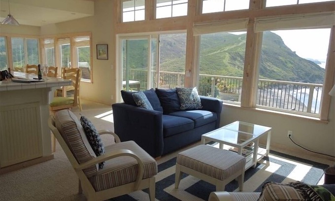 Muir Beach House | Breathtaking Ocean Views from Every Room!