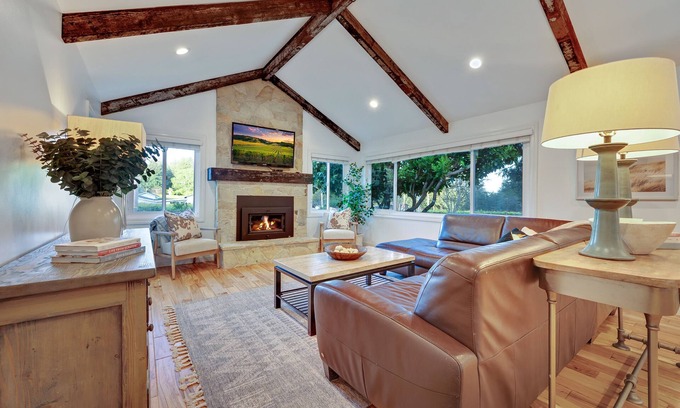 Occidental House | Breathtaking Sonoma Country Vineyard Getaway