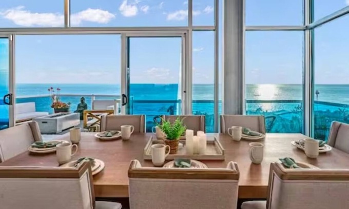 Sunset Cliffs House | Breathtaking Sunset Villa+Guesthouse+2 hot tubs and cold bath!