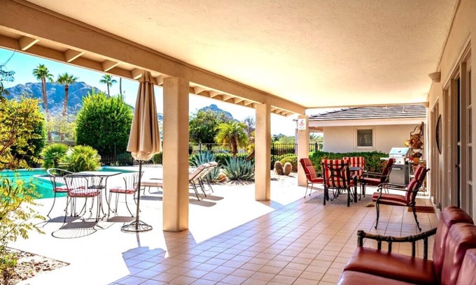 Paradise Valley House | Breathtaking View Retreat: Large Pool w/Pickleball