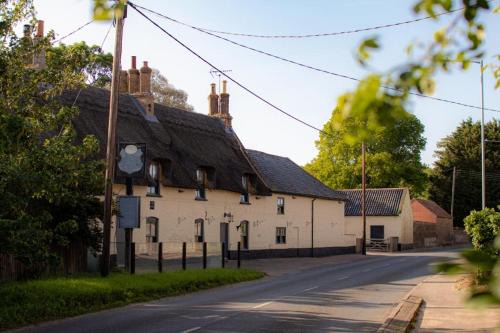Hockwold cum Wilton Villa | Breckland Thatched Cottage